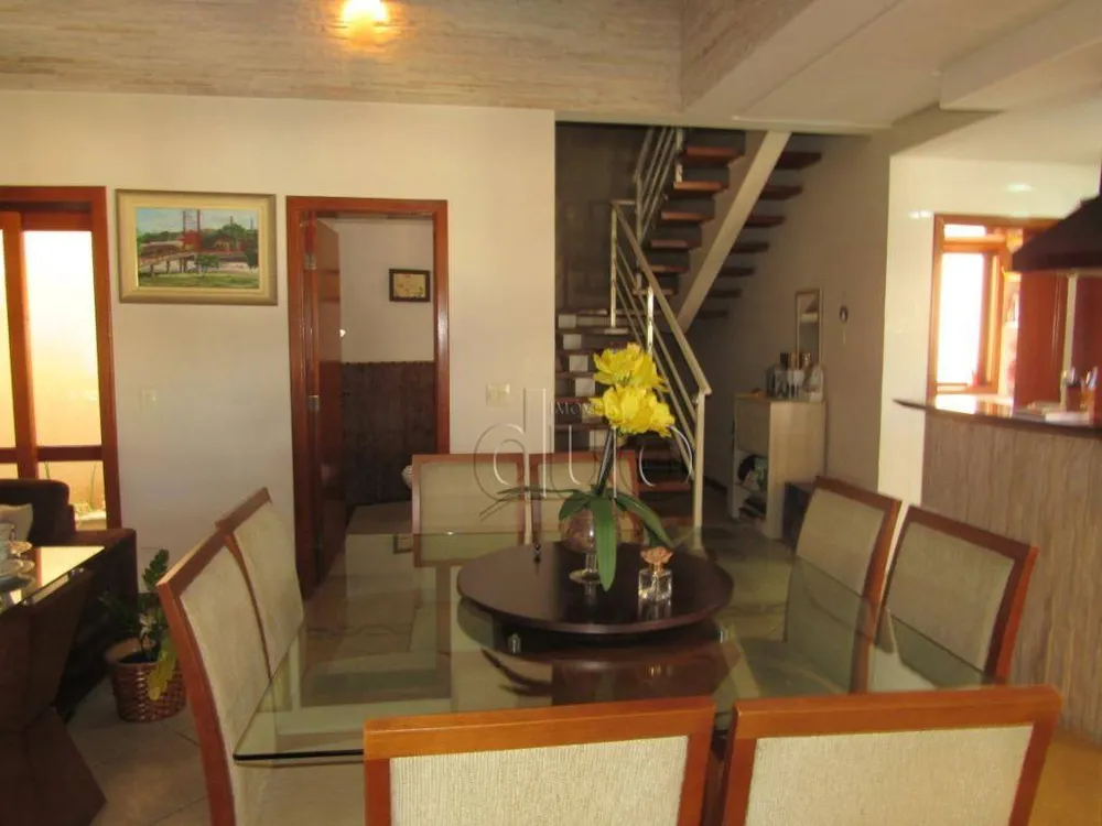 Casa, 3 quartos, 223 m² - Foto 4