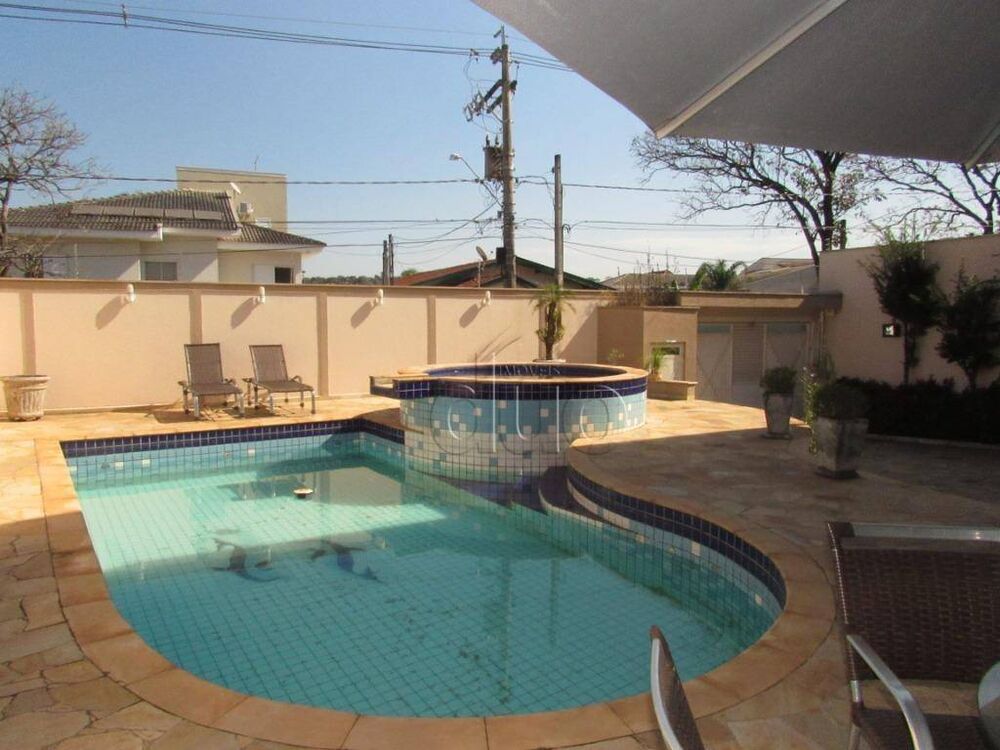 Casa, 3 quartos, 223 m² - Foto 2