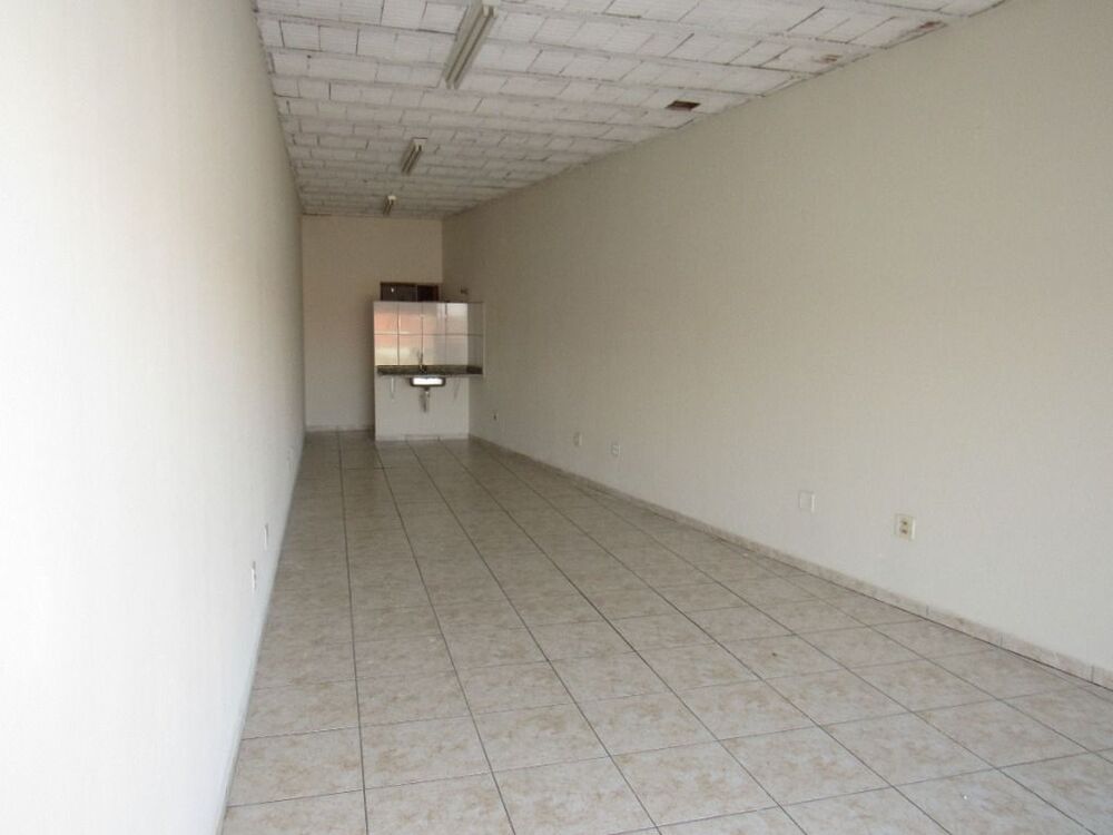 Depósito-Galpão-Armazém para alugar, 210m² - Foto 2