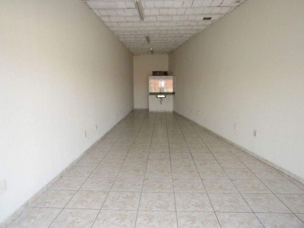 Depósito-Galpão-Armazém para alugar, 210m² - Foto 1