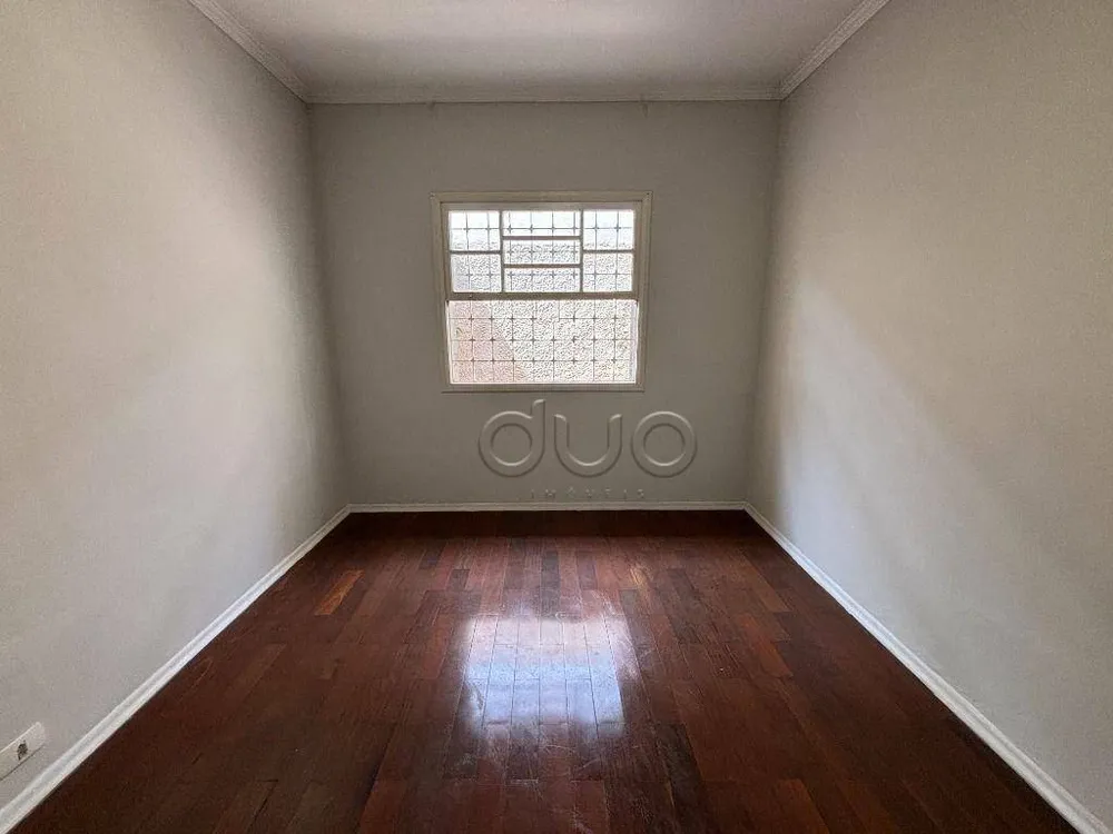 Casa, 7 quartos, 225 m² - Foto 2