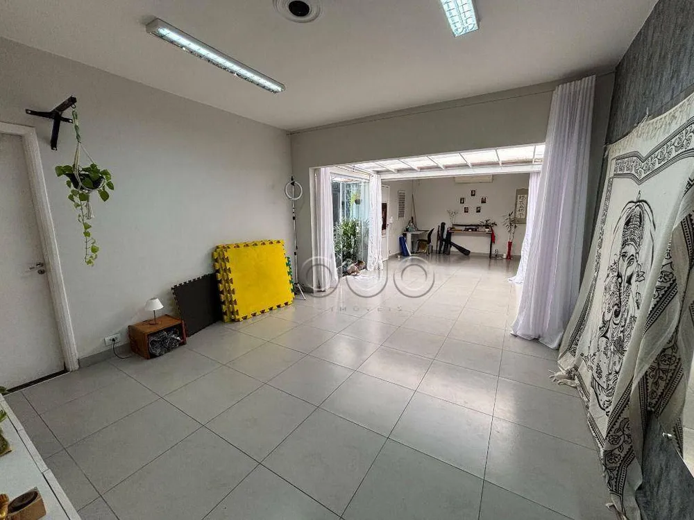 Casa, 7 quartos, 225 m² - Foto 3