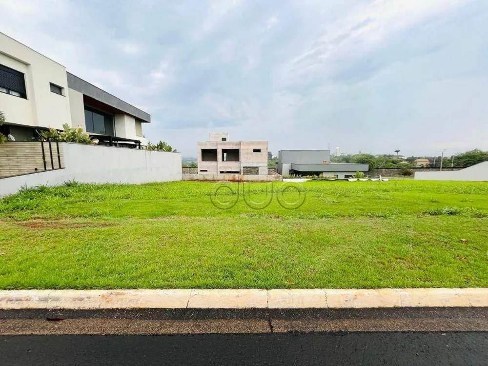Loteamento e Condomínio, 525 m² - Foto 1