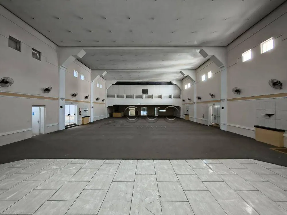 Loja-Salão, 831 m² - Foto 1