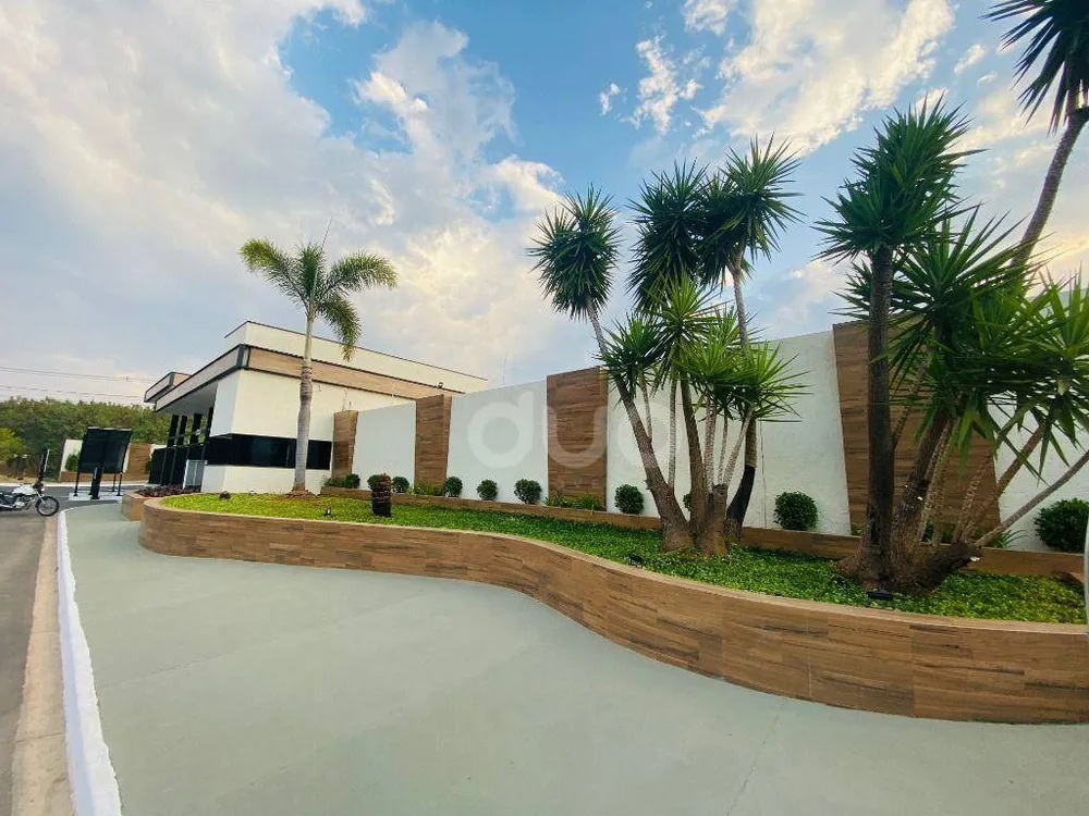 Loteamento e Condomínio, 1000 m² - Foto 1