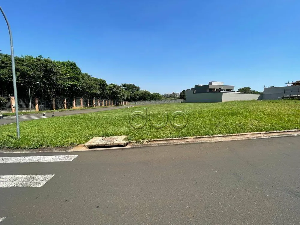 Loteamento e Condomínio, 610 m² - Foto 1