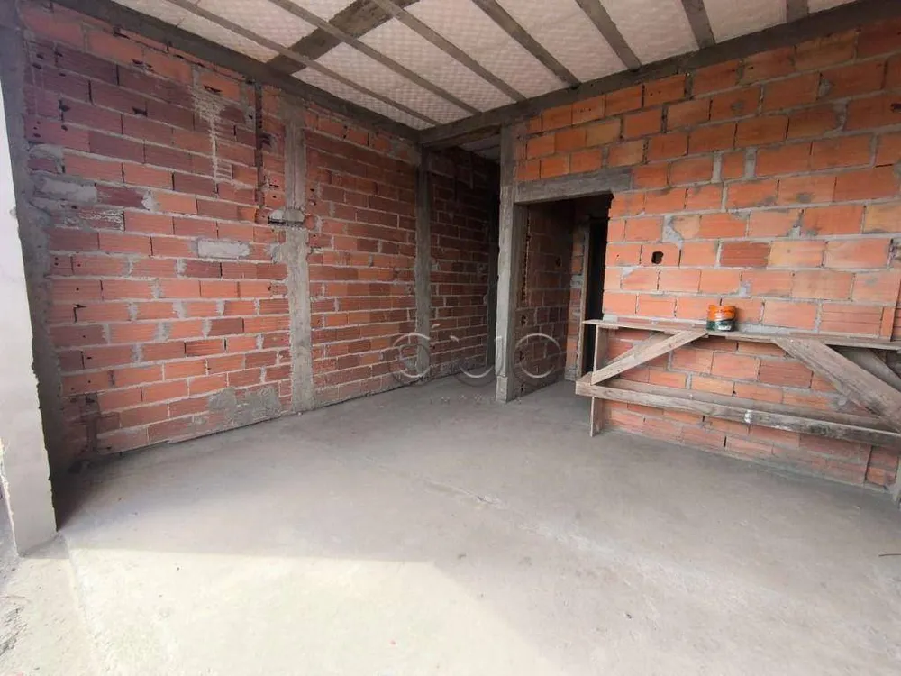 Casa, 4 quartos, 198 m² - Foto 1