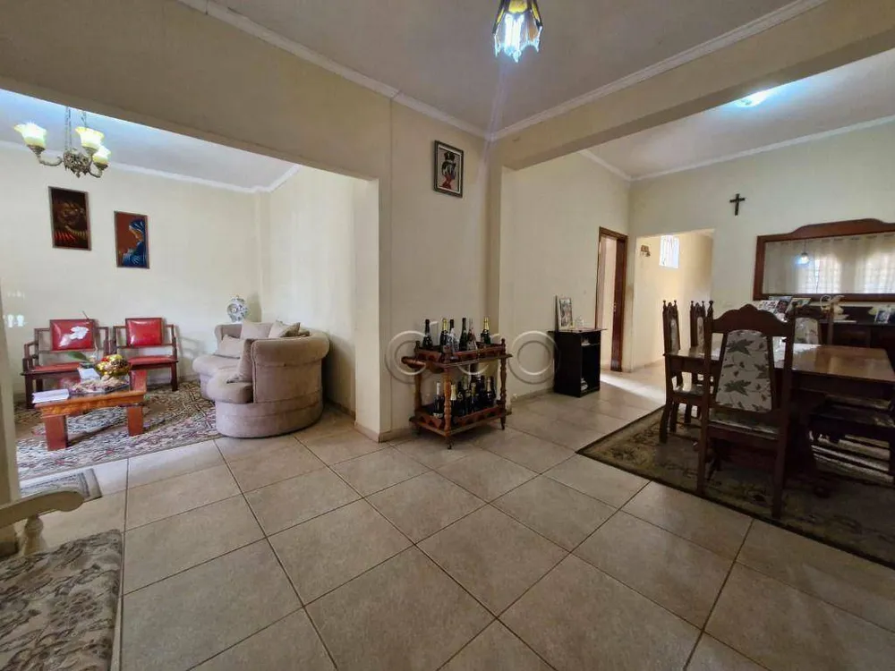 Casa, 3 quartos, 230 m² - Foto 3