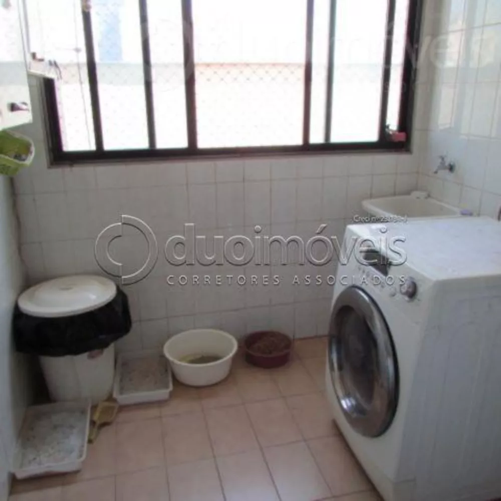 Apartamento à venda com 3 quartos, 112m² - Foto 6