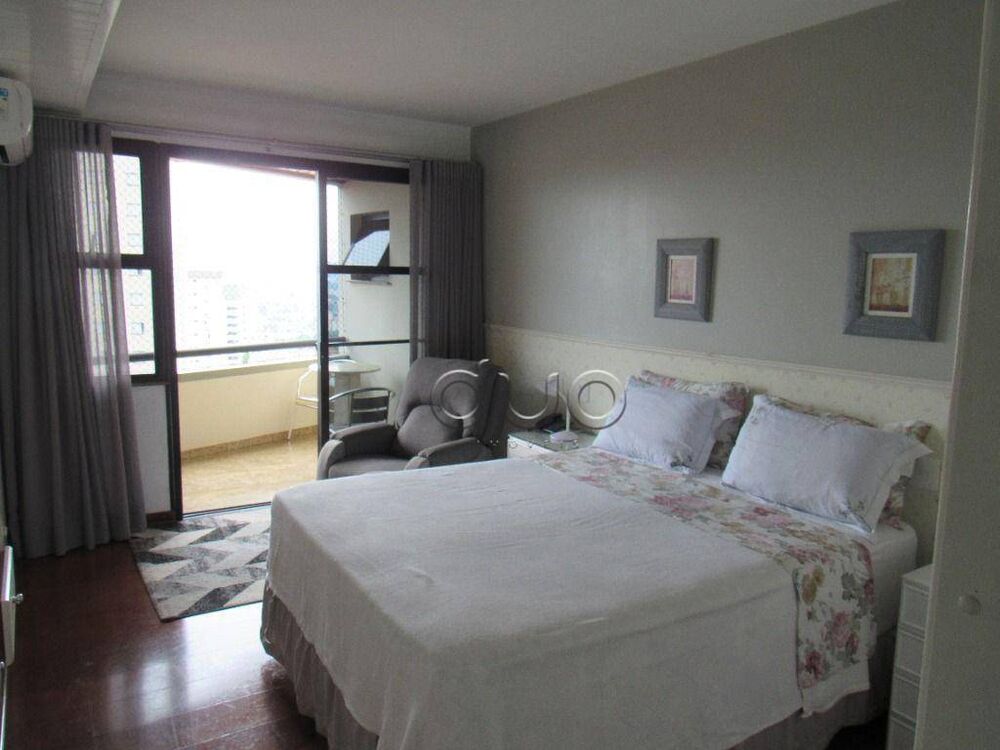 Apartamento à venda com 4 quartos, 278m² - Foto 1