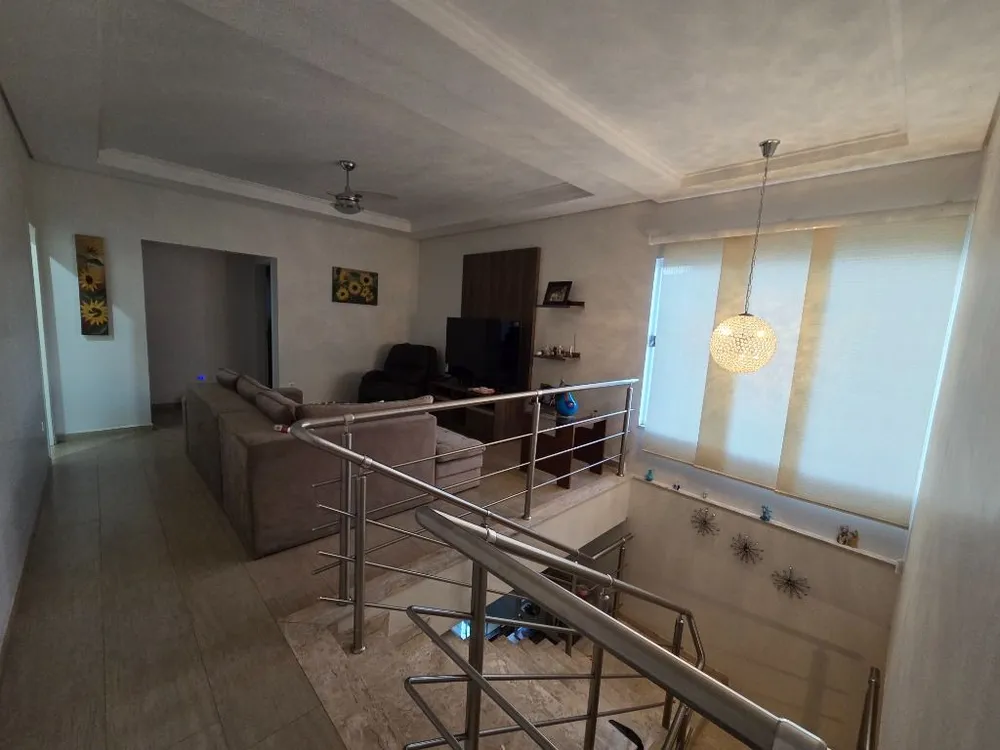 Casa, 3 quartos, 210 m² - Foto 4