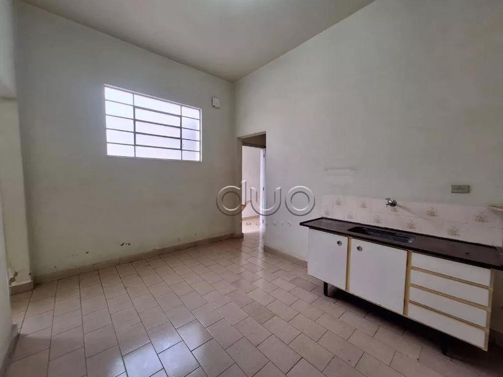 Casa para alugar com 2 quartos, 186m² - Foto 1