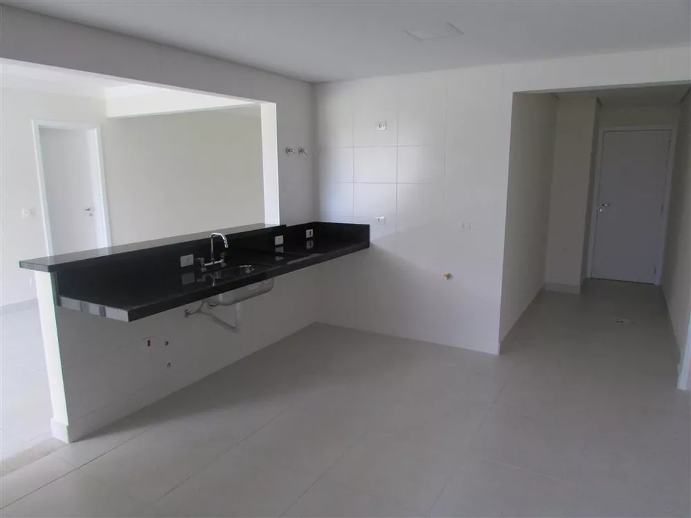 Apartamento à venda com 3 quartos, 144m² - Foto 6