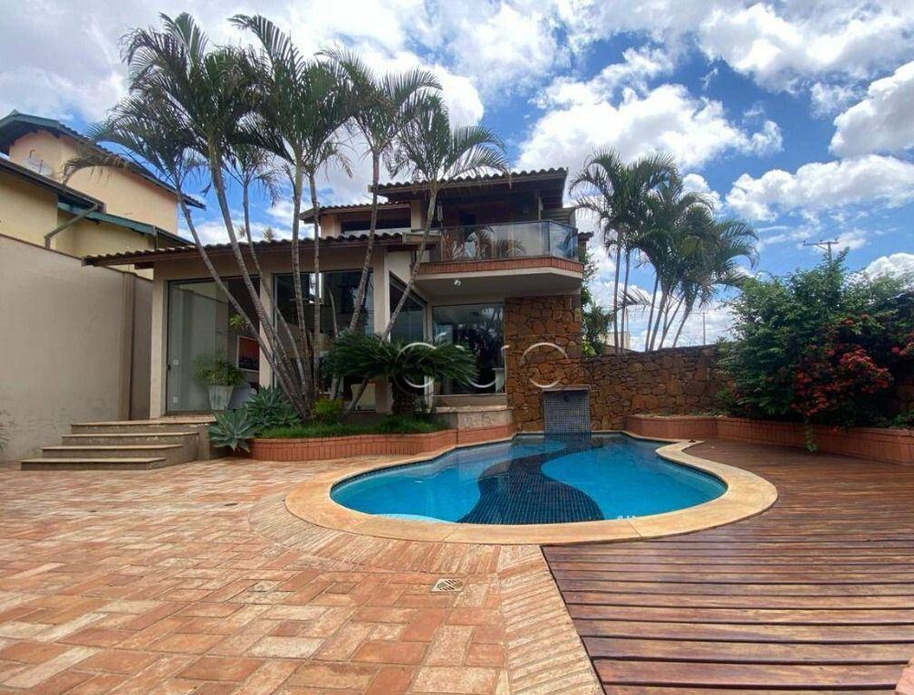 Casa, 3 quartos, 243 m² - Foto 4