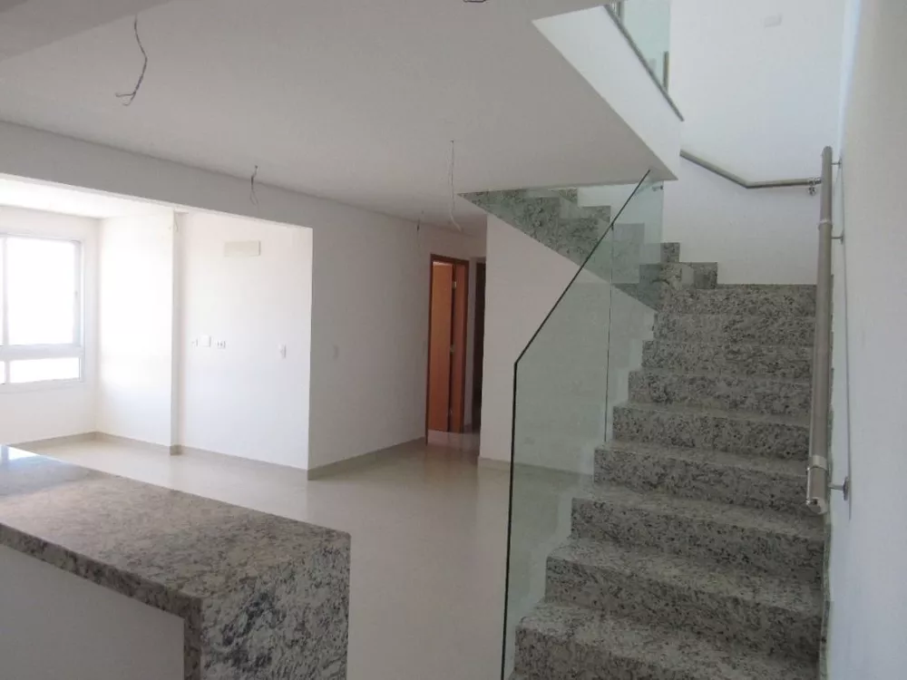 Apartamento à venda e aluguel com 4 quartos, 164m² - Foto 1