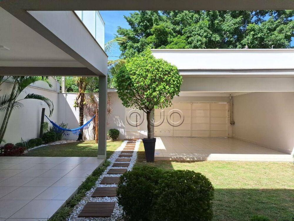 Casa, 3 quartos, 340 m² - Foto 1