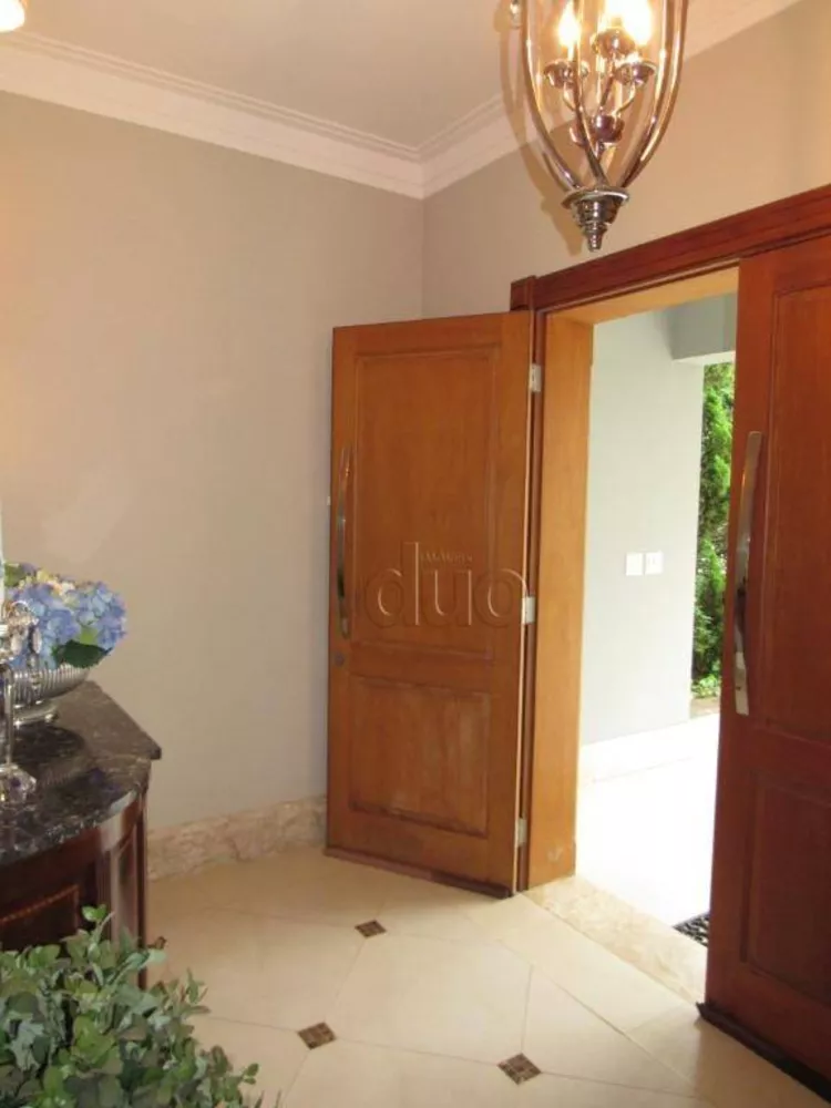 Casa de Condomínio à venda com 6 quartos, 550m² - Foto 2