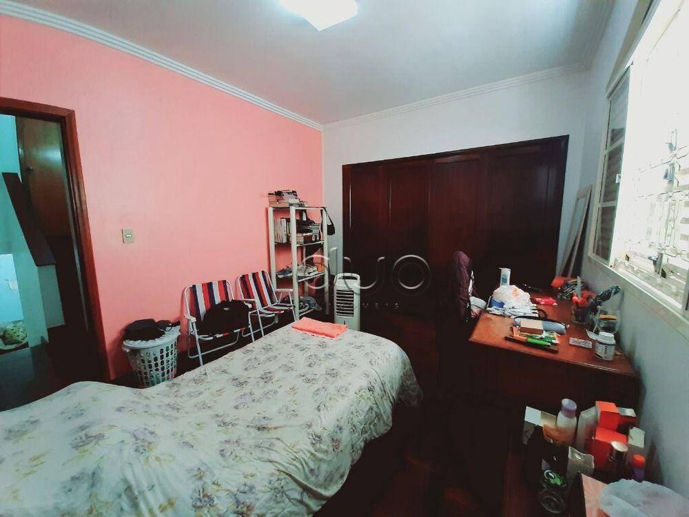Casa à venda com 3 quartos, 289m² - Foto 3