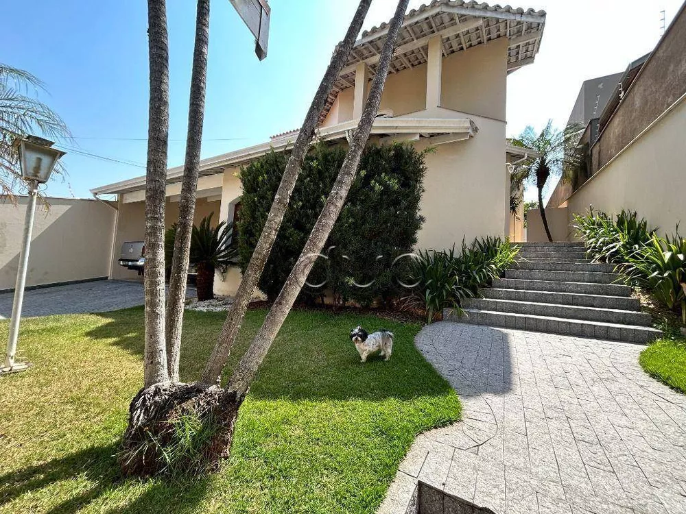 Casa à venda com 4 quartos, 450m² - Foto 2