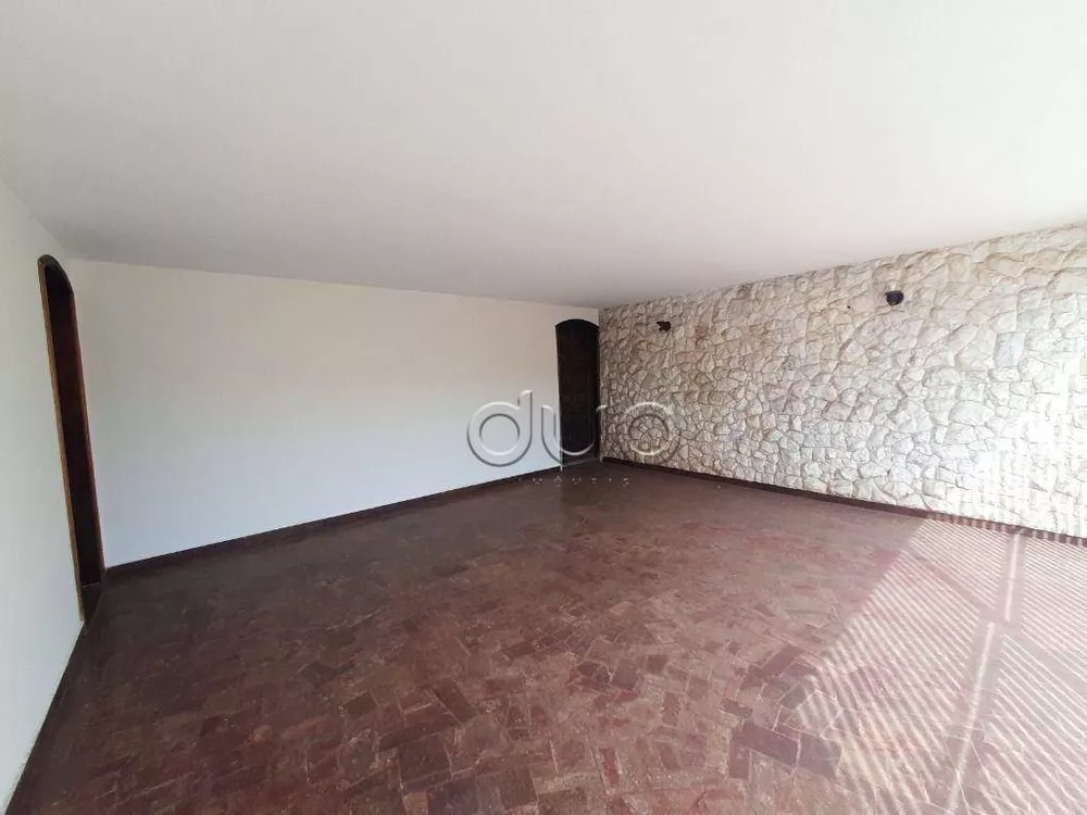 Casa para alugar com 3 quartos, 165m² - Foto 2