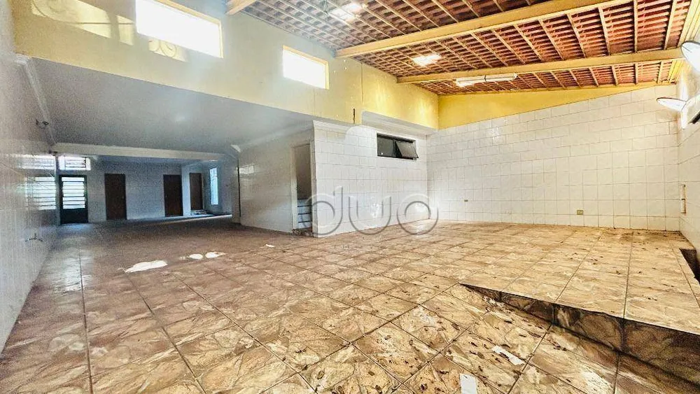 Casa, 3 quartos, 256 m² - Foto 2