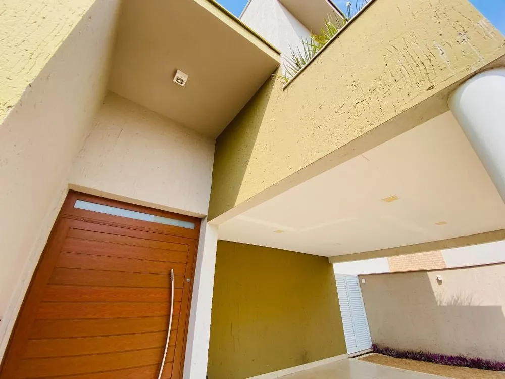 Casa de Condomínio à venda e aluguel com 3 quartos, 250m² - Foto 2