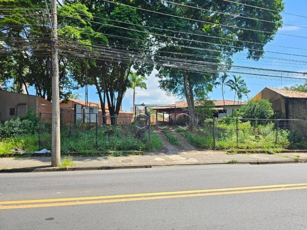 Casa, 3 quartos, 343 m² - Foto 1