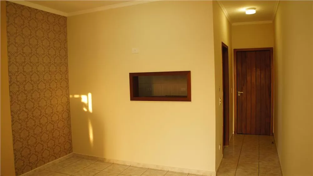 Apartamento à venda com 3 quartos, 73m² - Foto 2