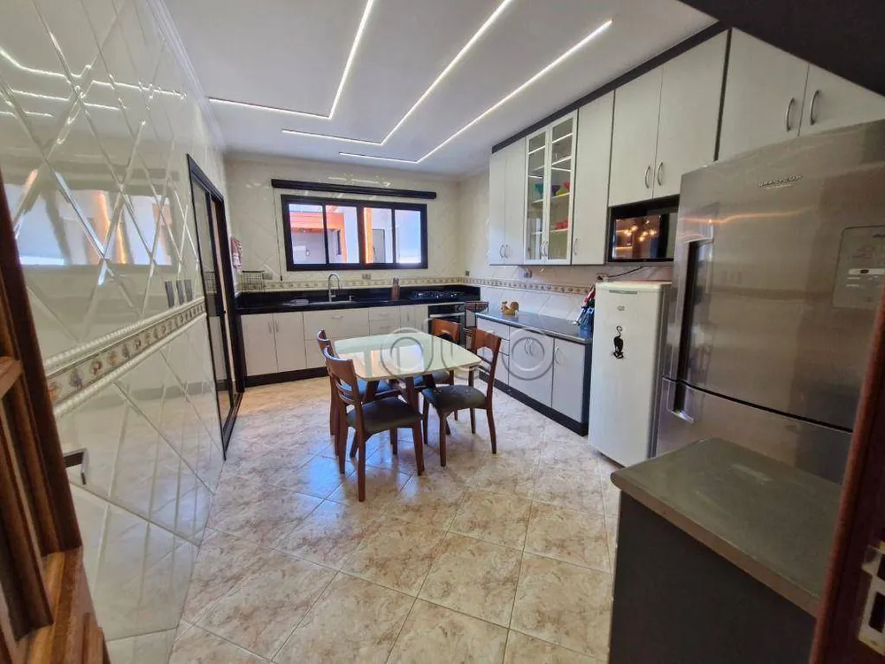 Casa, 3 quartos, 255 m² - Foto 6