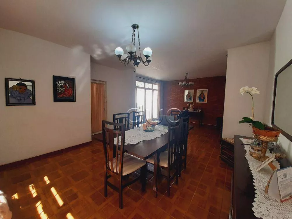 Casa à venda com 3 quartos, 250m² - Foto 3