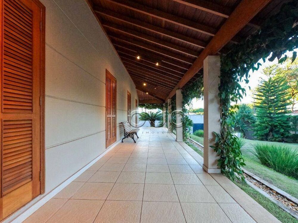 Casa, 4 quartos, 422 m² - Foto 1