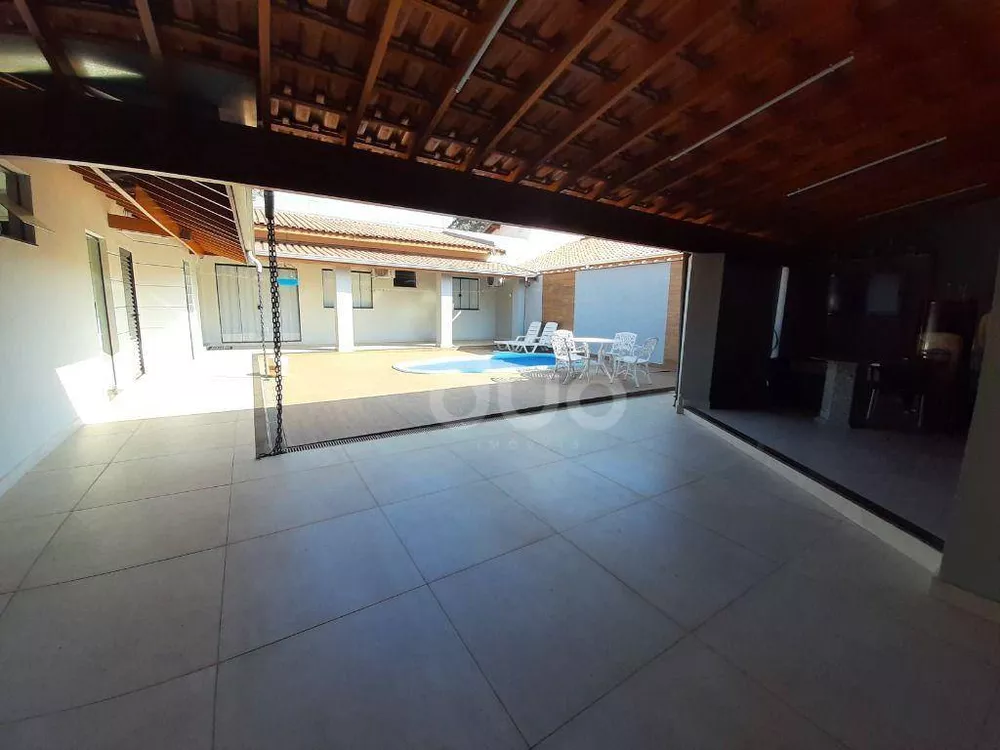 Casa à venda com 2 quartos, 195m² - Foto 3