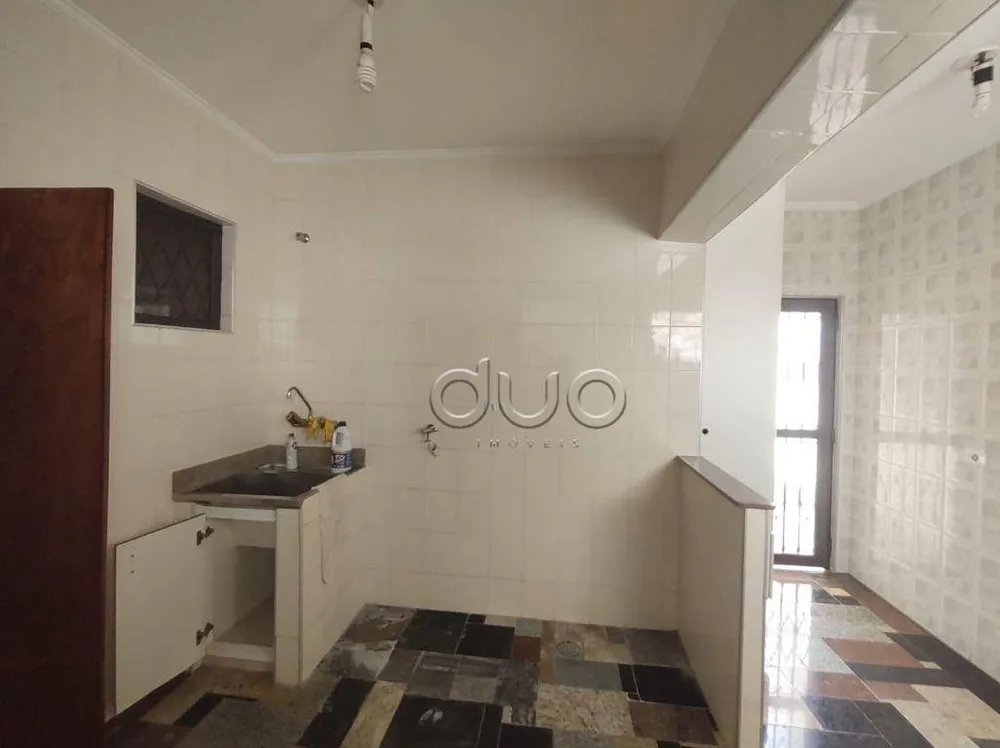 Casa, 3 quartos, 216 m² - Foto 2