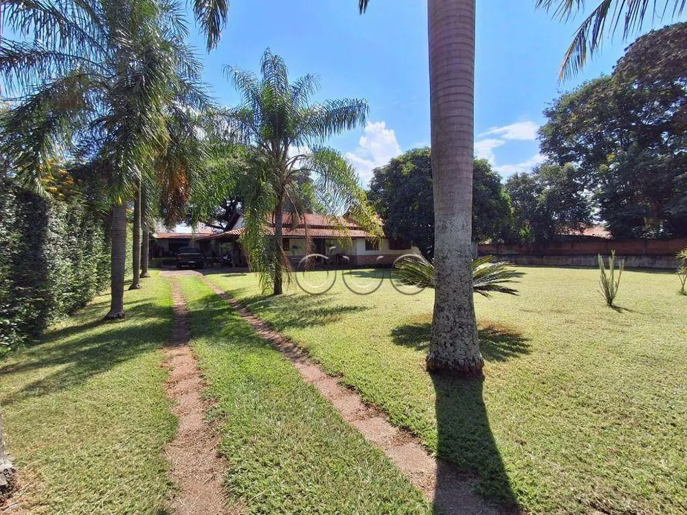 Chácara à venda com 3 quartos, 260m² - Foto 1