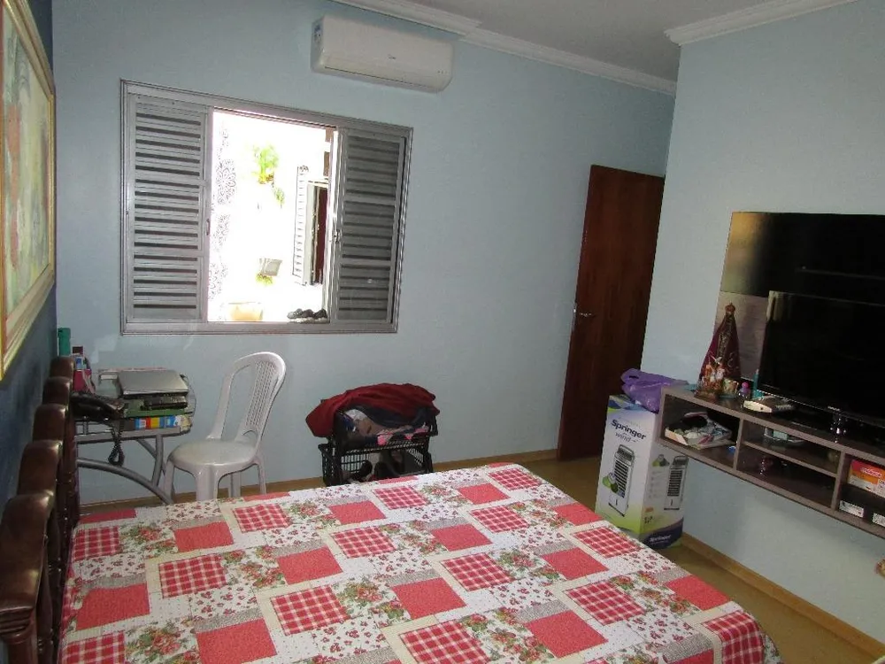 Casa, 3 quartos, 241 m² - Foto 6