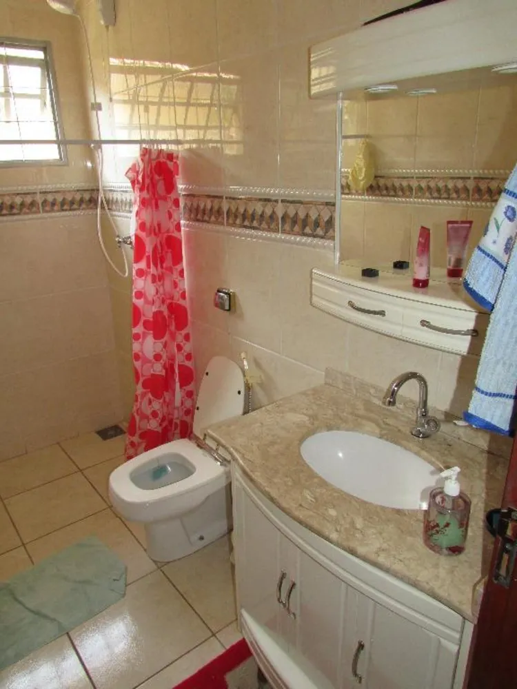 Casa, 3 quartos, 241 m² - Foto 4