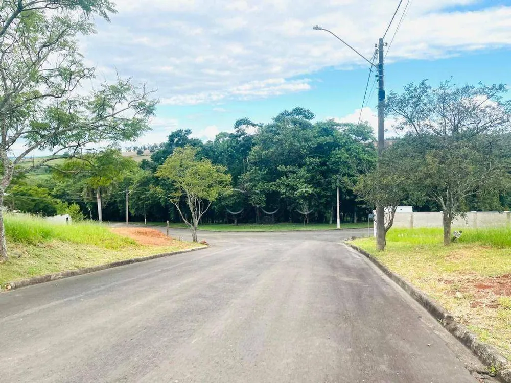 Loteamento e Condomínio, 1000 m² - Foto 1