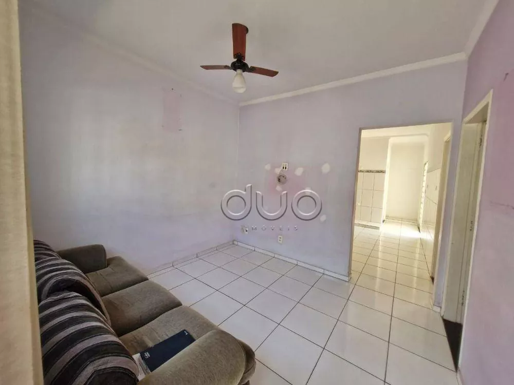 Casa à venda com 2 quartos, 80m² - Foto 2