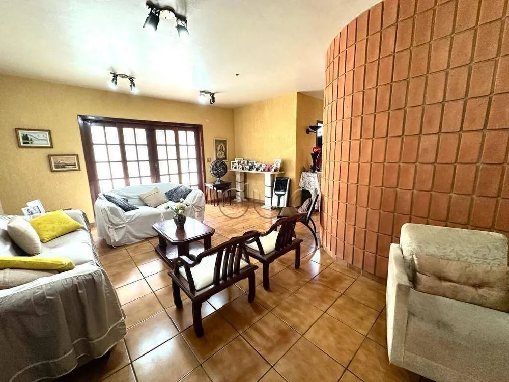 Casa, 4 quartos, 257 m² - Foto 2