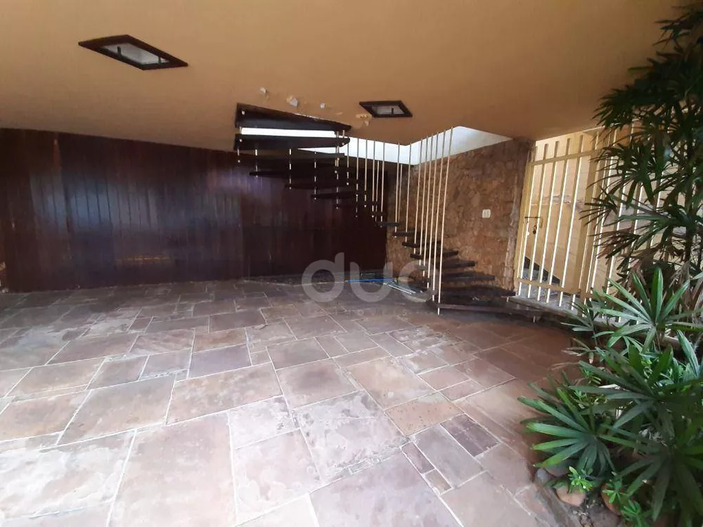 Casa à venda com 4 quartos, 349m² - Foto 3