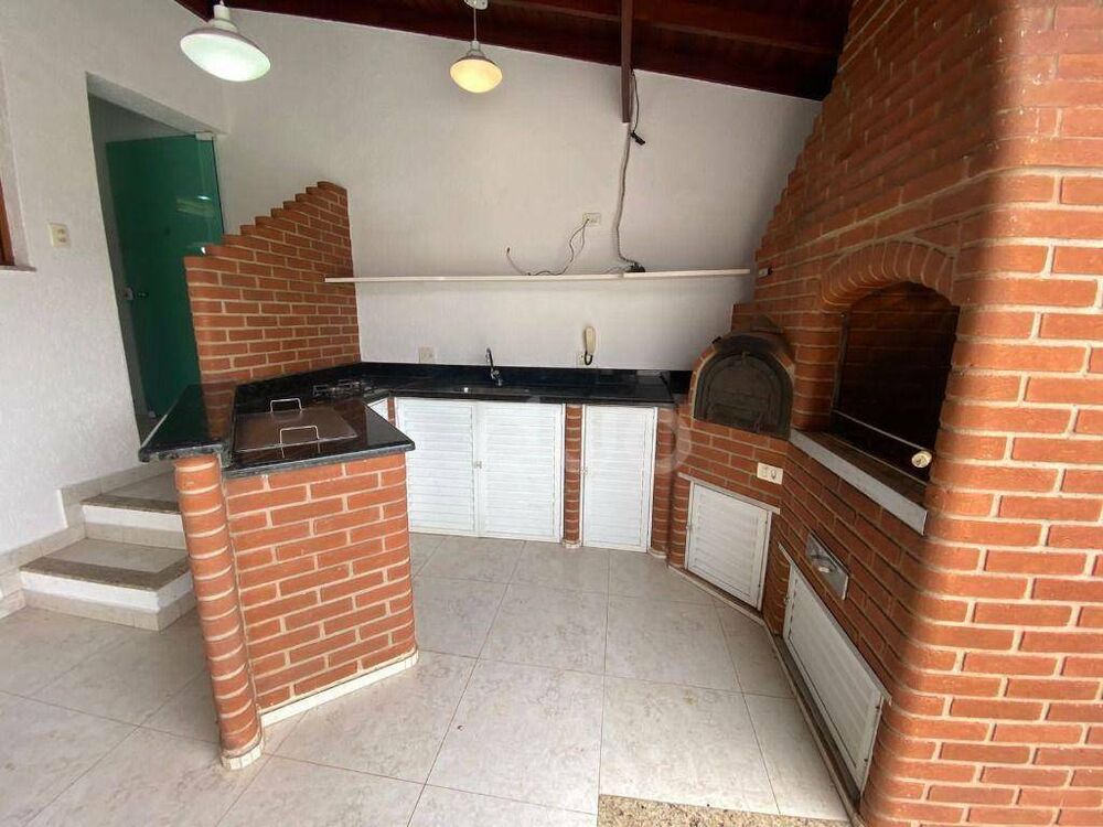 Casa, 3 quartos, 200 m² - Foto 1
