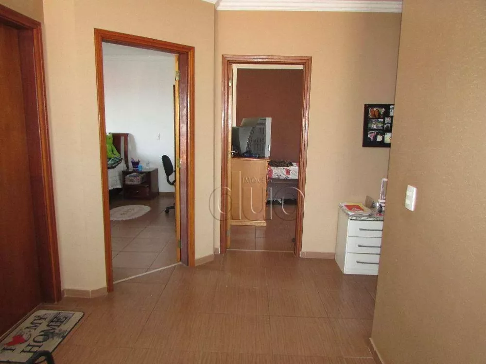 Casa, 4 quartos, 305 m² - Foto 1