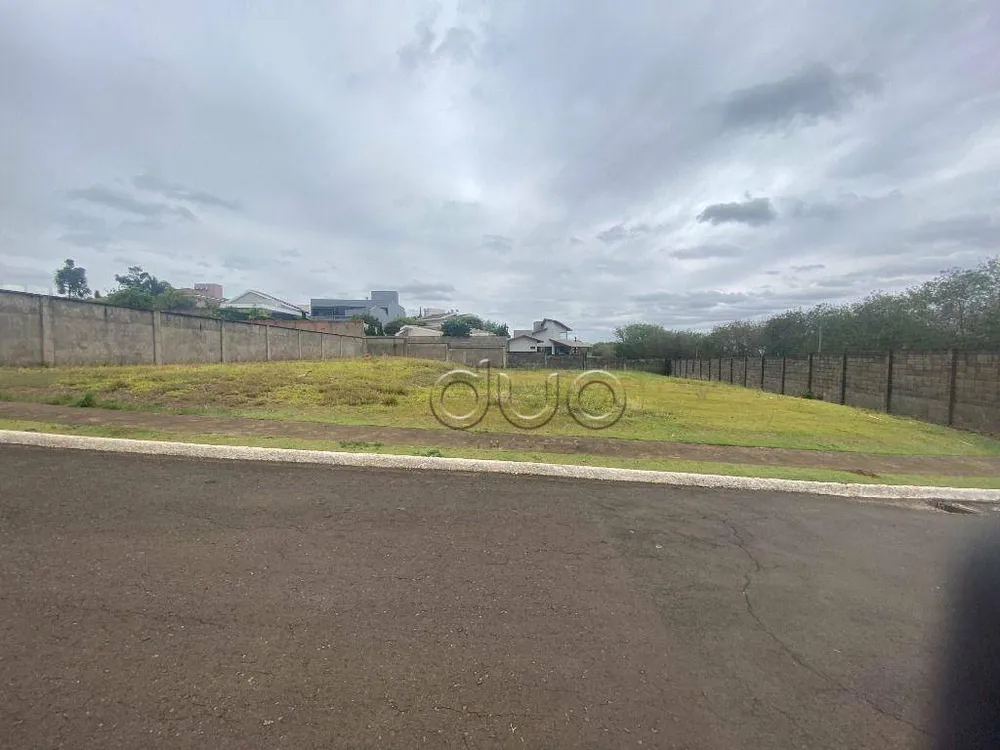 Loteamento e Condomínio, 1838 m² - Foto 1