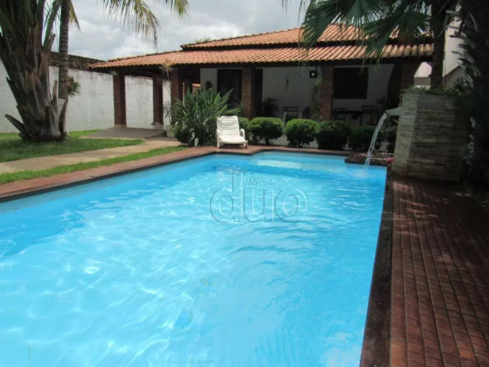 Casa, 3 quartos, 296 m² - Foto 1