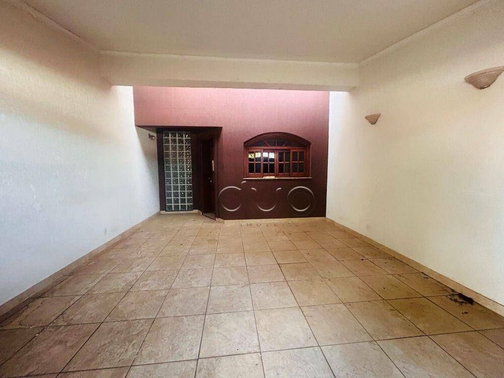 Casa, 3 quartos, 113 m² - Foto 2