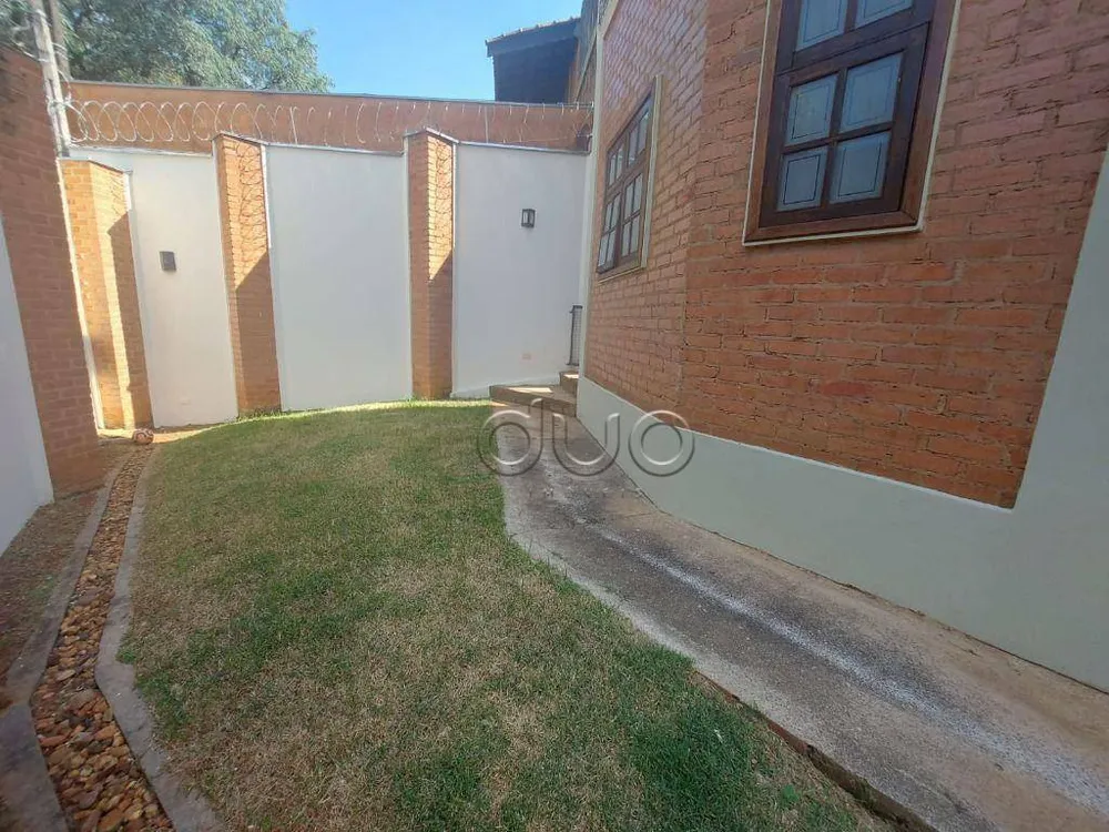 Casa, 3 quartos, 303 m² - Foto 1