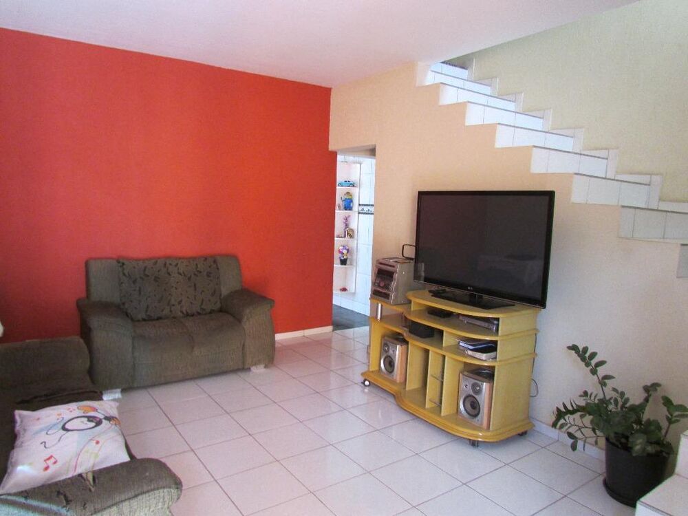 Casa, 2 quartos, 122 m² - Foto 1