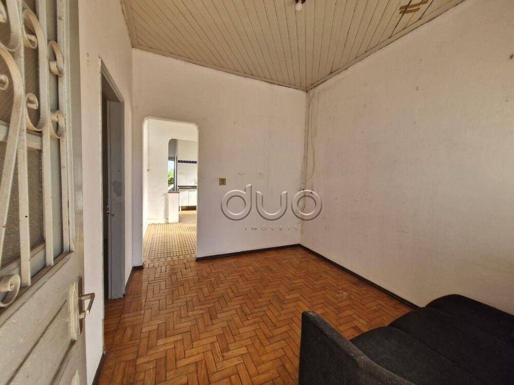 Casa à venda com 3 quartos, 158m² - Foto 2
