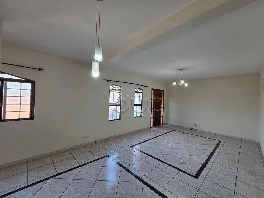 Casa, 3 quartos, 200 m² - Foto 2