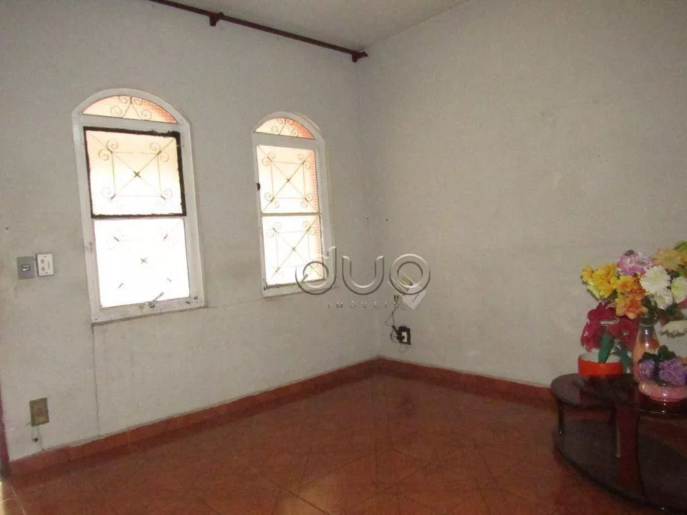 Casa à venda com 2 quartos, 100m² - Foto 3